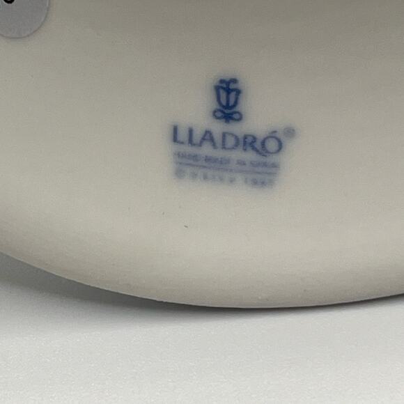 Llardo 1998 porcelain Christmas bell ornament - Picture 8 of 10
